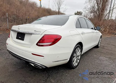 2018 Mercedes-Benz E 300 4Matic z USA, uszkodzony, nr VIN WDDZF4KB1JA424428